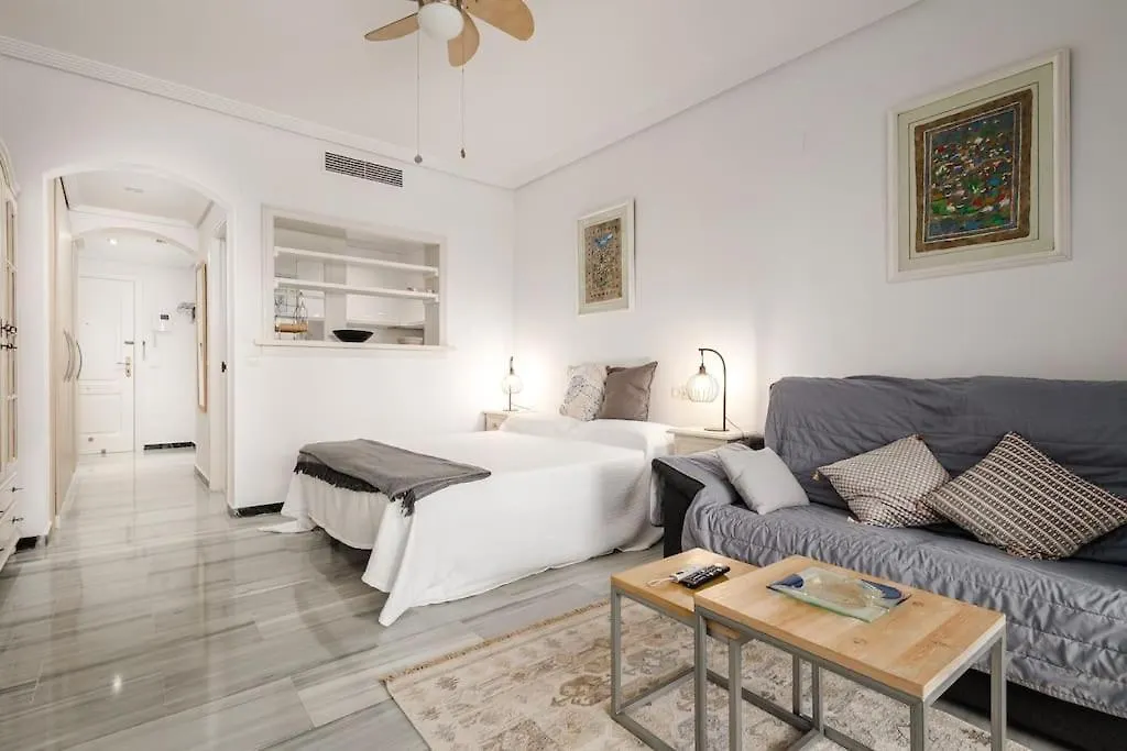 Apartment Studio With Private Parking & Walk To Beach Rdr404 Marbella