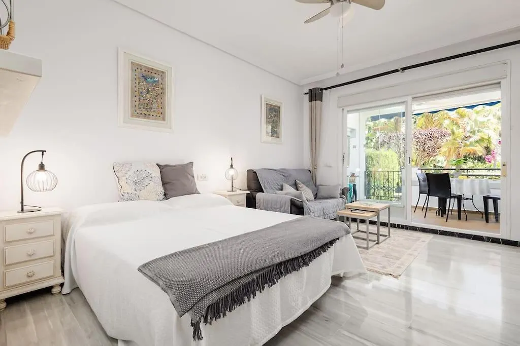 Apartment Studio With Private Parking & Walk To Beach Rdr404 Marbella Spain